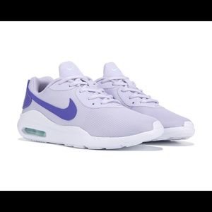 Women’s Nike Air Max Oketo